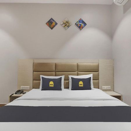 Townhouse Oak Sohotel Hāora Extérieur photo