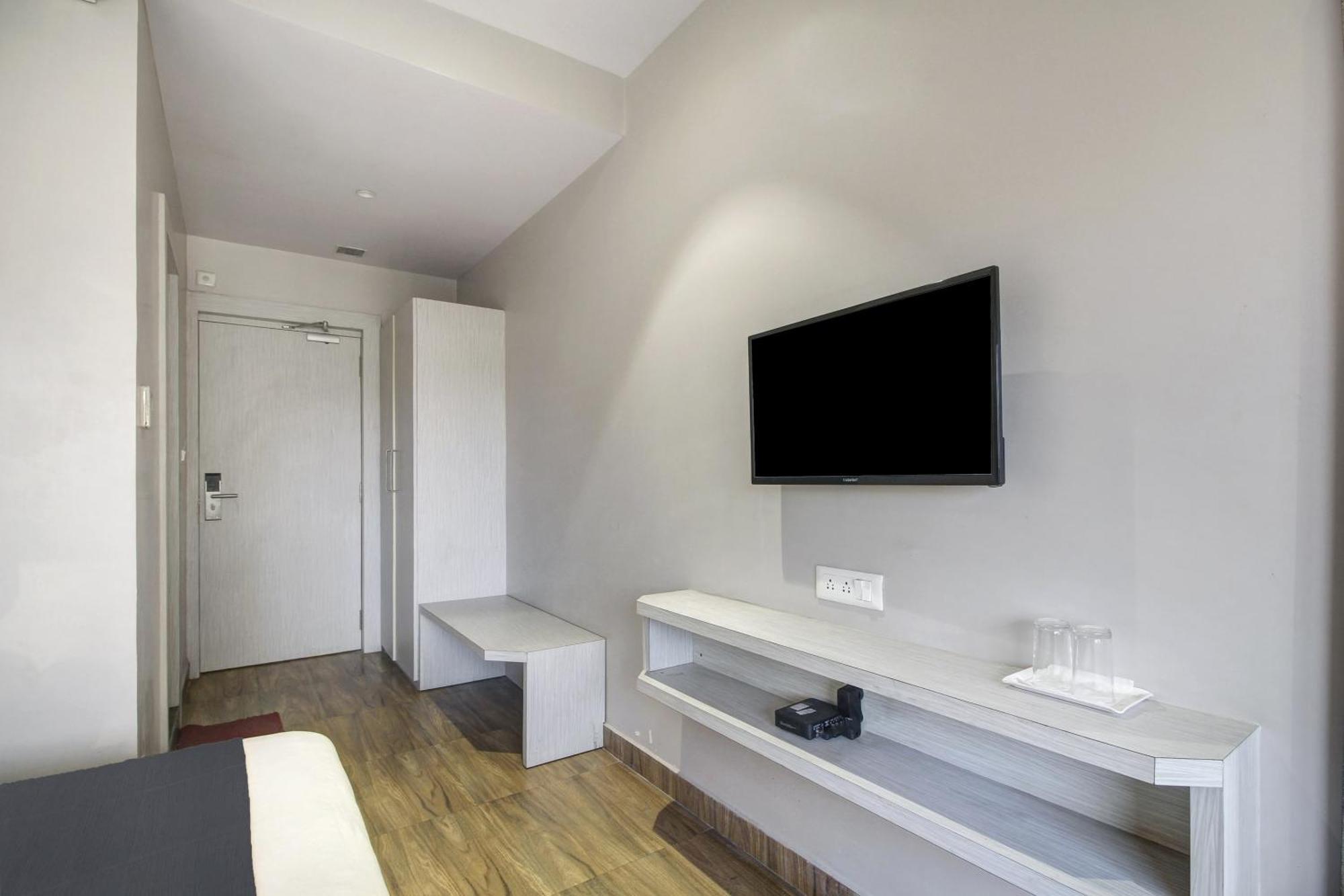 Townhouse Oak Sohotel Hāora Extérieur photo