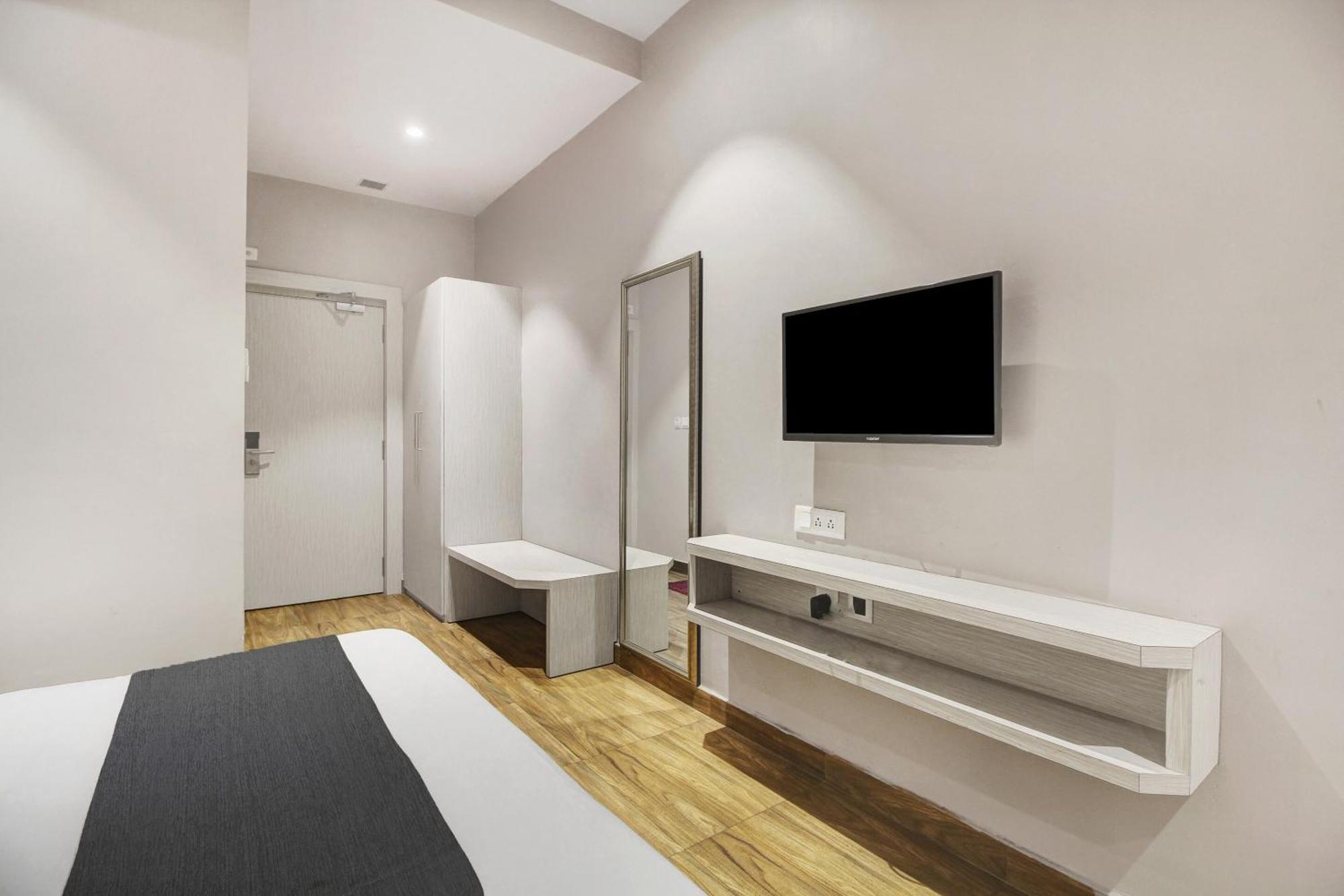 Townhouse Oak Sohotel Hāora Extérieur photo