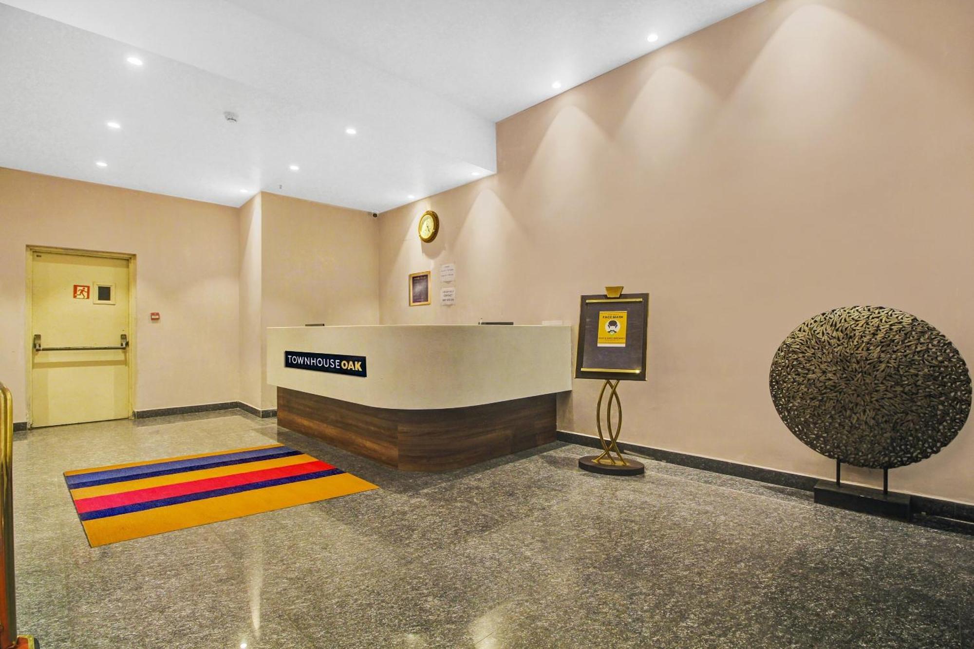 Townhouse Oak Sohotel Hāora Extérieur photo