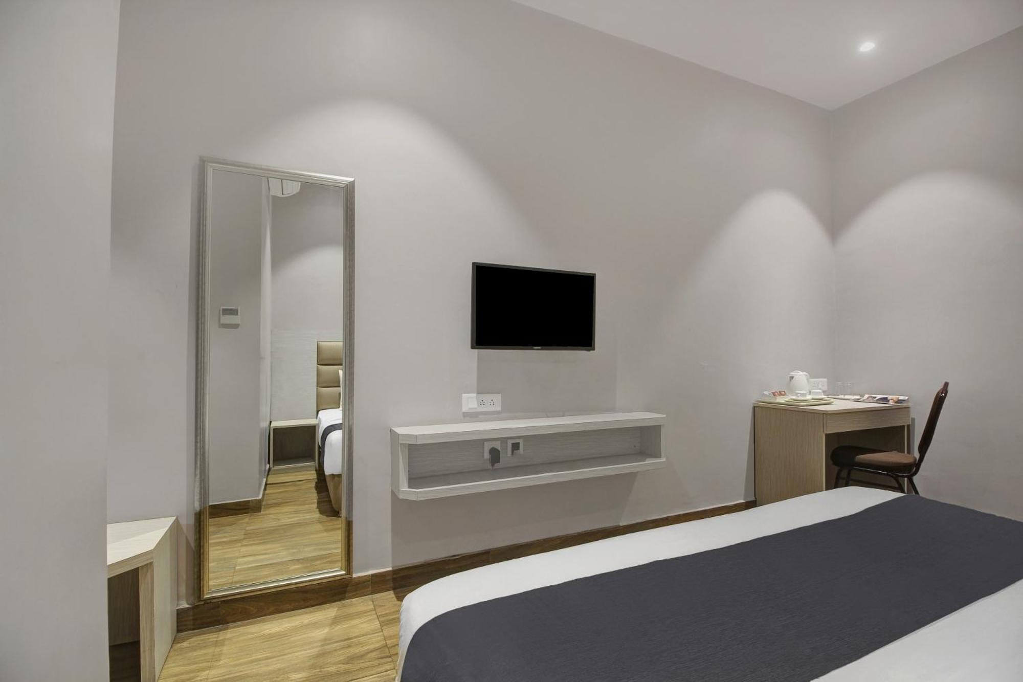 Townhouse Oak Sohotel Hāora Extérieur photo